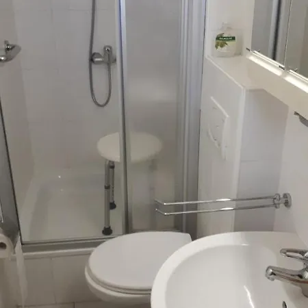 800 In Apartament *